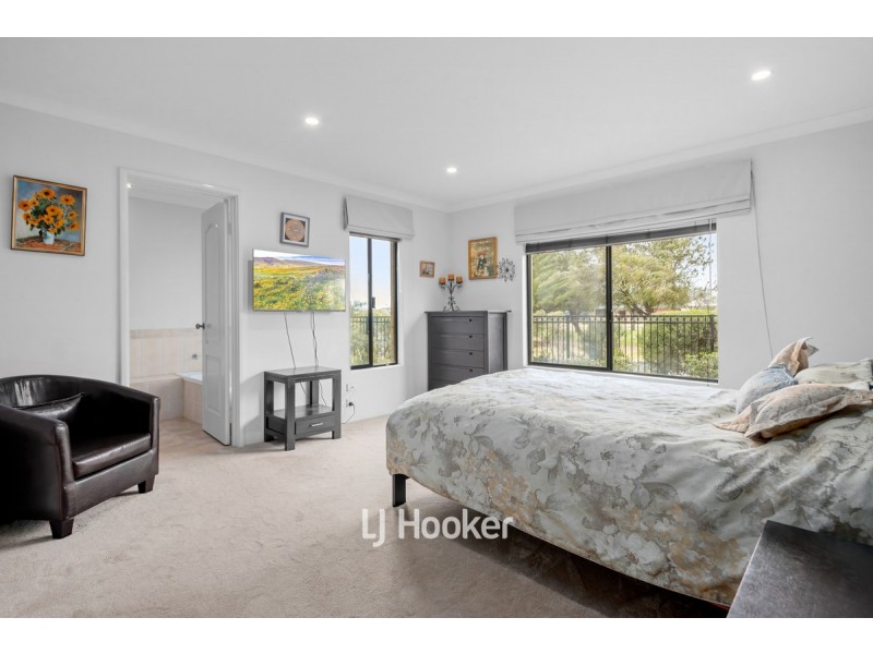 33 Naroona Drive, Dalyellup WA 6230