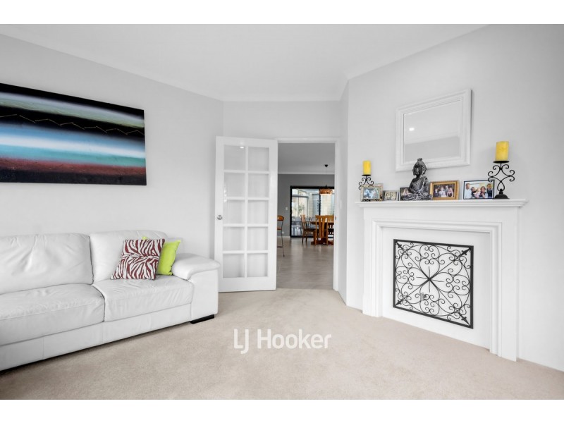 33 Naroona Drive, Dalyellup WA 6230