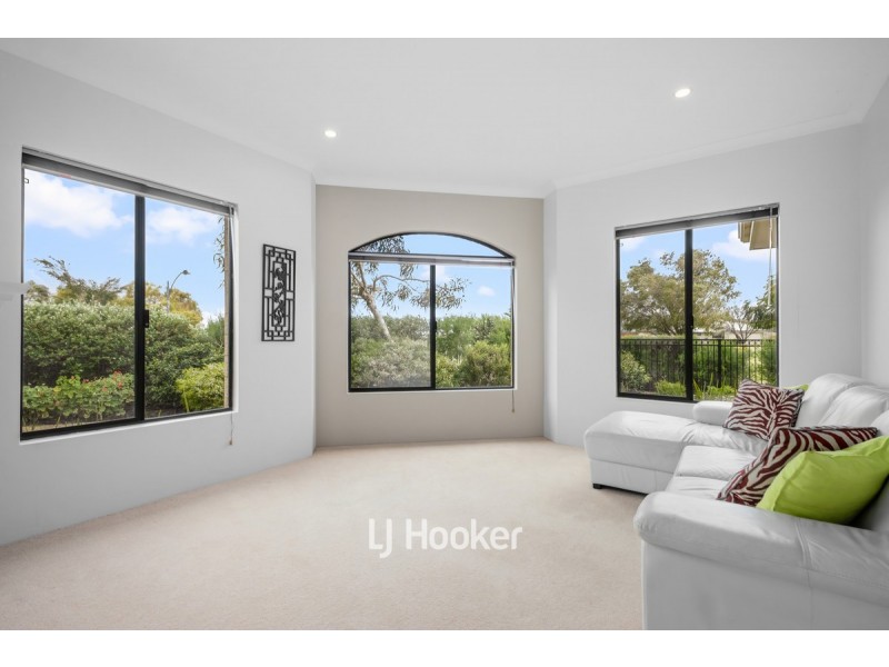 33 Naroona Drive, Dalyellup WA 6230