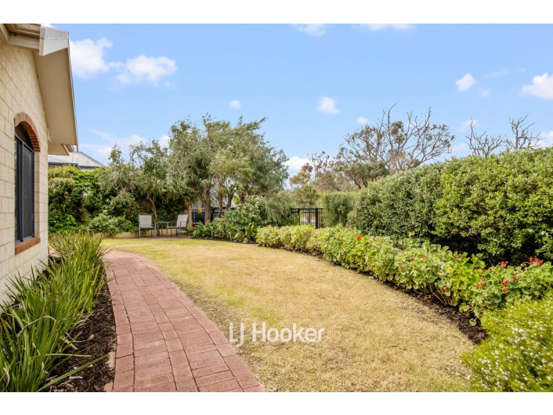 33 Naroona Drive, Dalyellup WA 6230