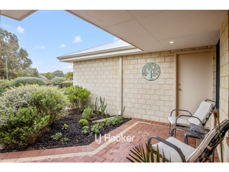 33 Naroona Drive, Dalyellup WA 6230