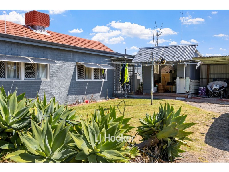 102 South Western Highway, Glen Iris WA 6230