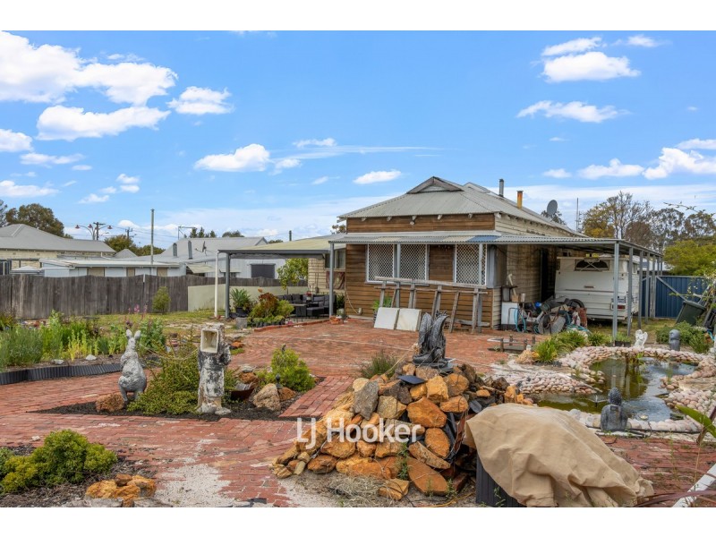 68 Ogden Street, Collie WA 6225