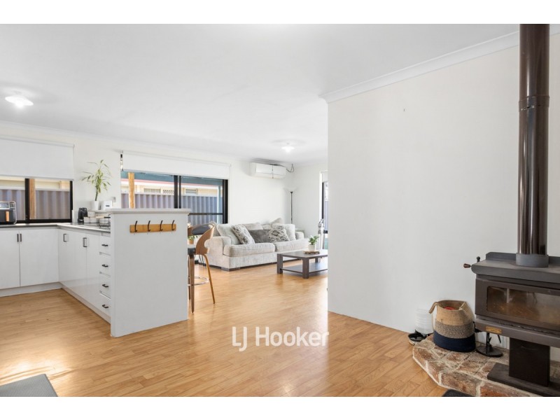 15 Mackay Road, Dalyellup WA 6230