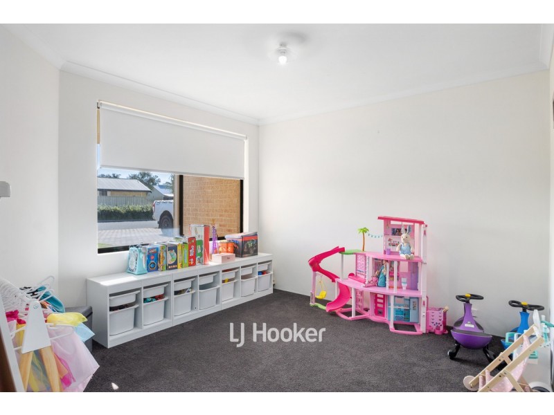 15 Mackay Road, Dalyellup WA 6230