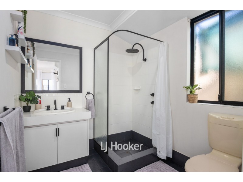 15 Mackay Road, Dalyellup WA 6230