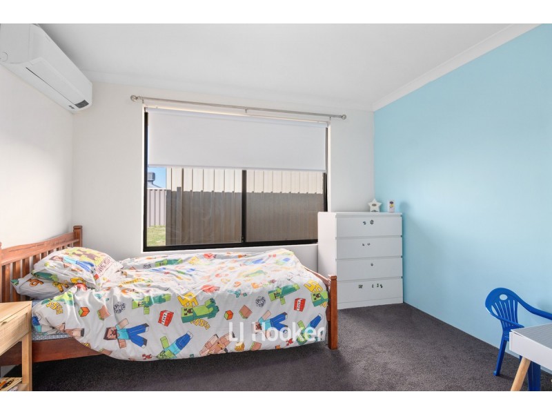 15 Mackay Road, Dalyellup WA 6230
