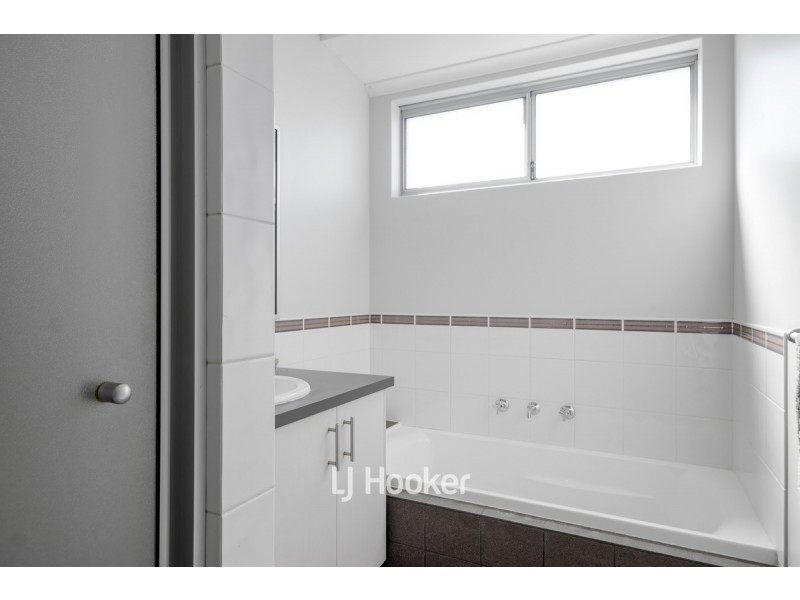 4 Maidmarian Street, Dalyellup WA 6230