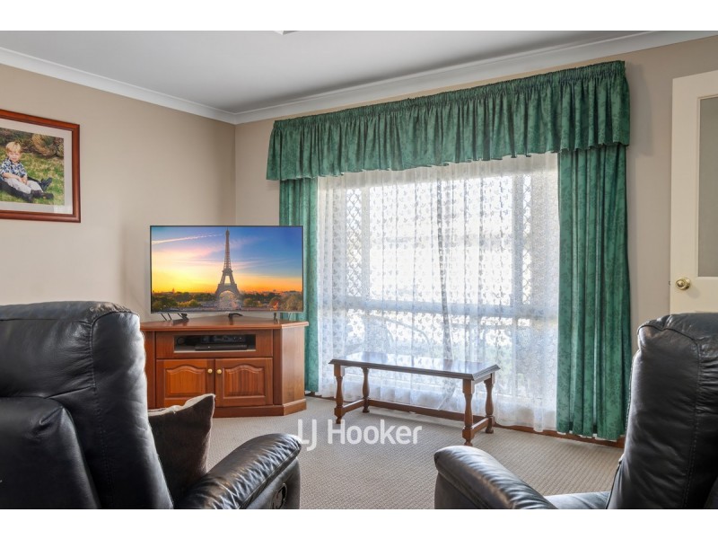 4 Dermer Place, Usher WA 6230