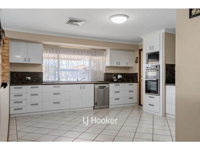 4 Dermer Place, Usher WA 6230