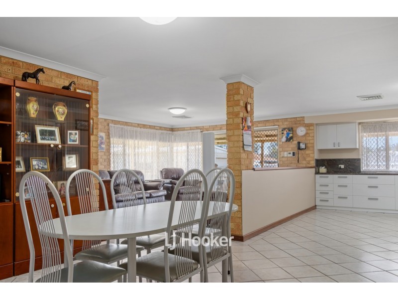 4 Dermer Place, Usher WA 6230