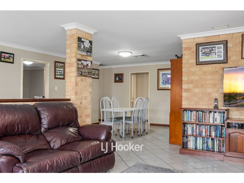 4 Dermer Place, Usher WA 6230