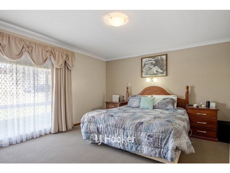 4 Dermer Place, Usher WA 6230