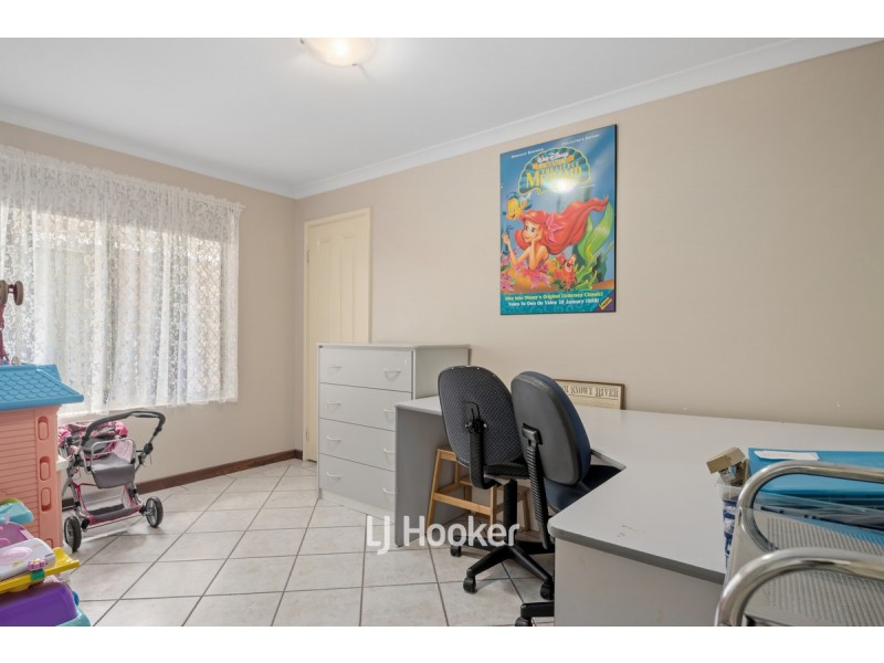 4 Dermer Place, Usher WA 6230