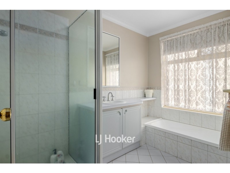 4 Dermer Place, Usher WA 6230