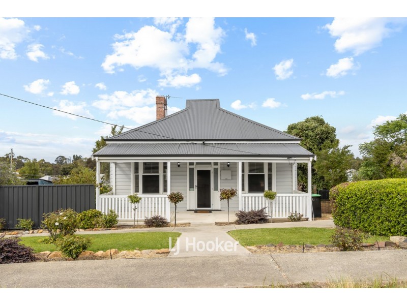 91 Deakin Street, Collie WA 6225