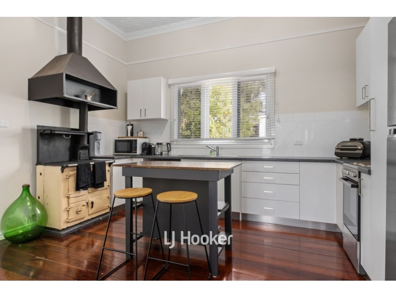 91 Deakin Street, Collie WA 6225