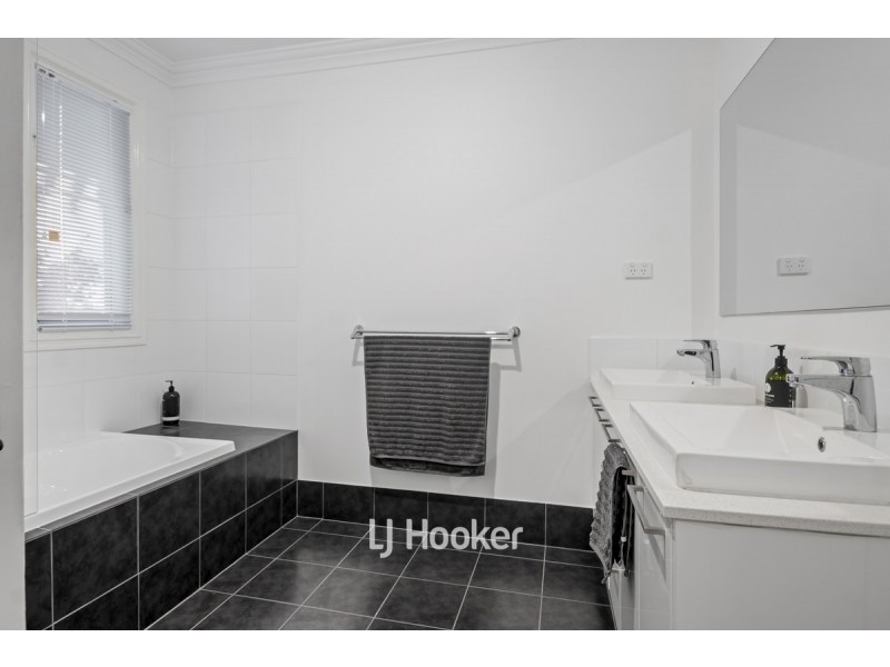 91 Deakin Street, Collie WA 6225