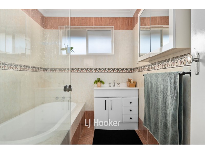 86 Prestonwood Street, East Bunbury WA 6230