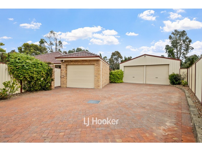 24A Butcherbird Court, Eaton WA 6232