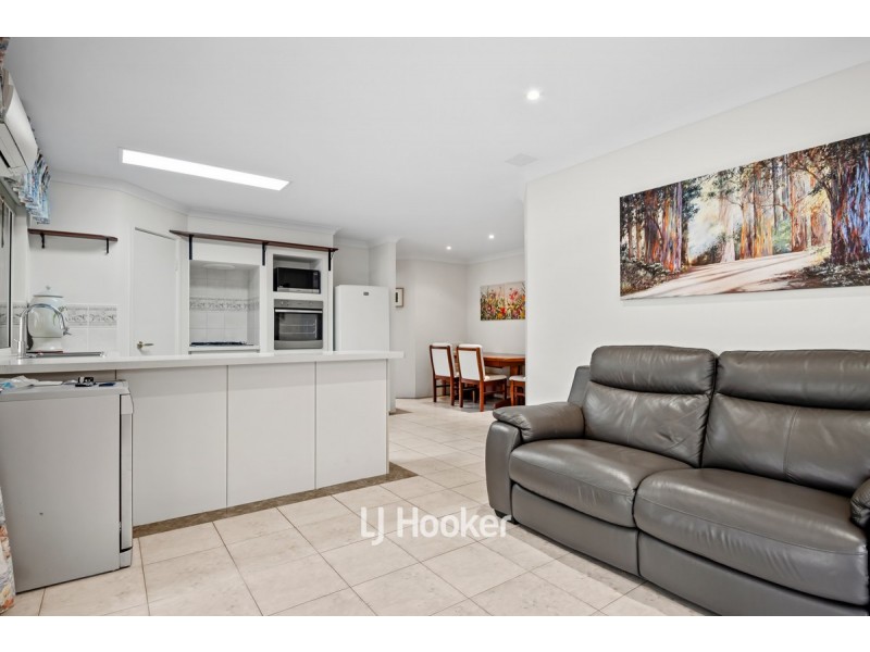 24A Butcherbird Court, Eaton WA 6232