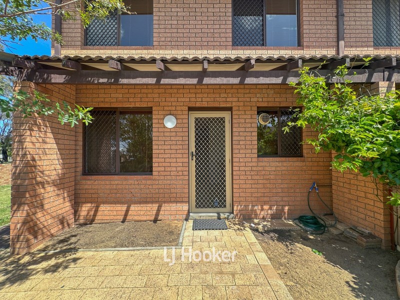10/4 Braund Street, Bunbury WA 6230
