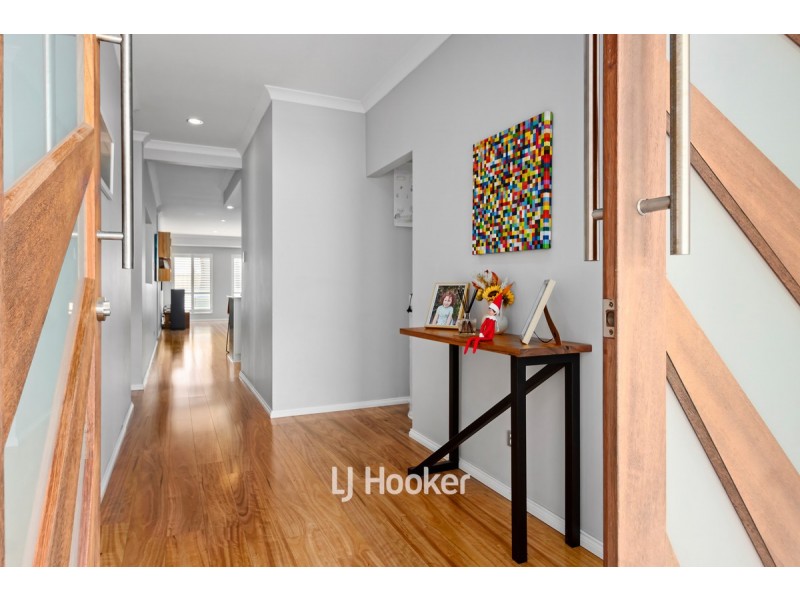 8 Adeline Drive, Millbridge WA 6232