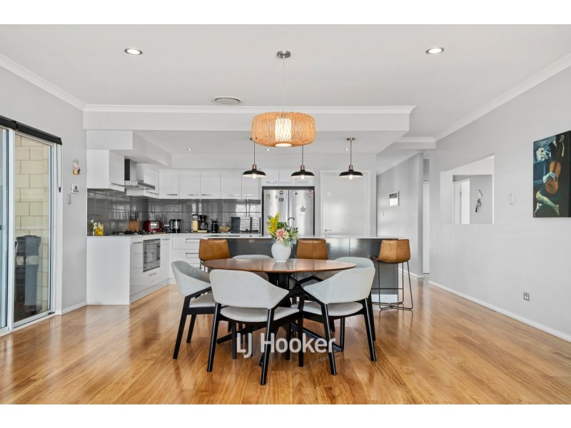 8 Adeline Drive, Millbridge WA 6232