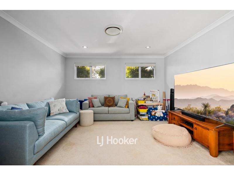 8 Adeline Drive, Millbridge WA 6232