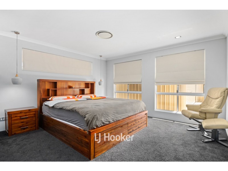 8 Adeline Drive, Millbridge WA 6232