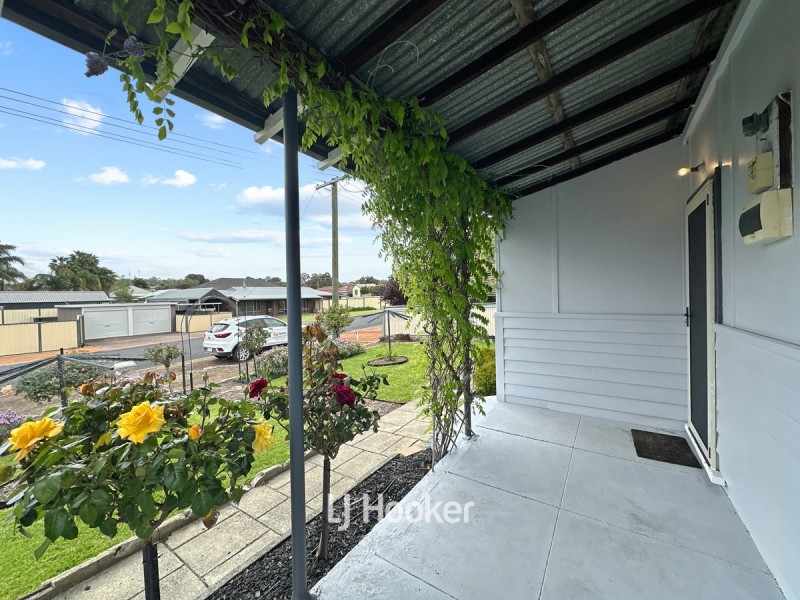 2 Holmes Street, Collie WA 6225