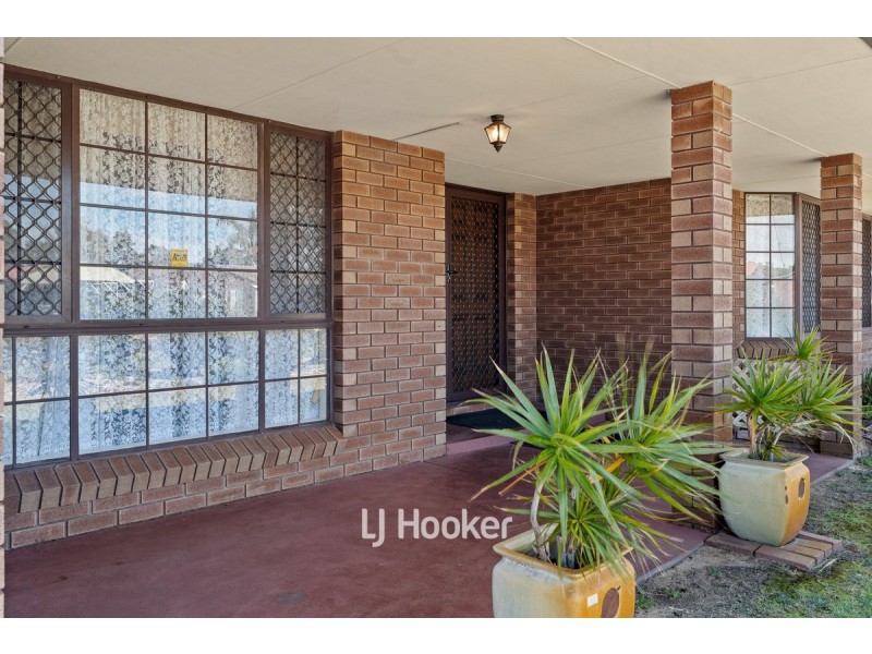 25 Ganfield Street, Carey Park WA 6230