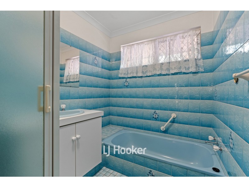 25 Ganfield Street, Carey Park WA 6230