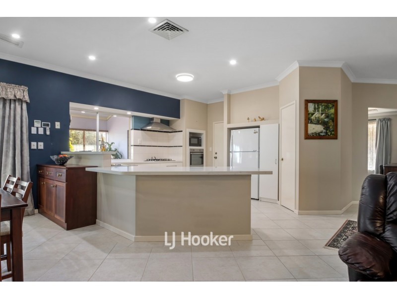 1 Hadfield Avenue, West Busselton WA 6280