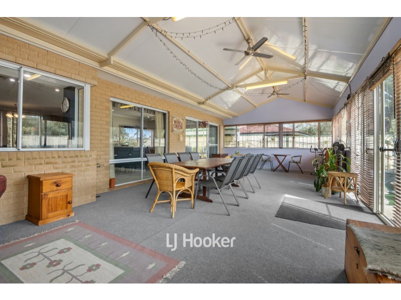 1 Hadfield Avenue, West Busselton WA 6280