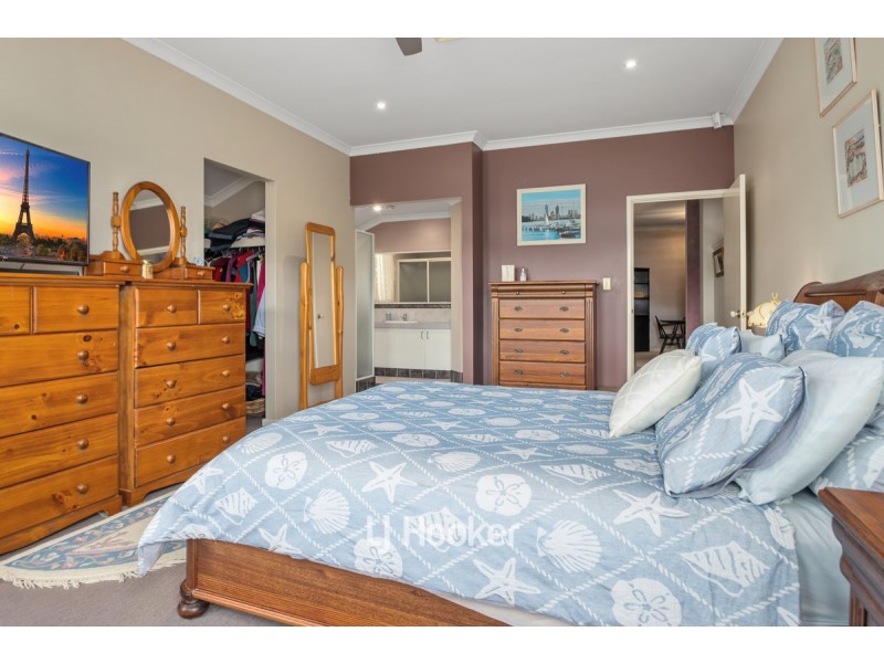 1 Hadfield Avenue, West Busselton WA 6280