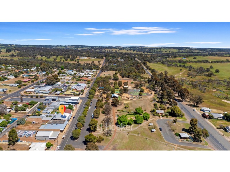 39 Burrowes Street, Darkan WA 6392