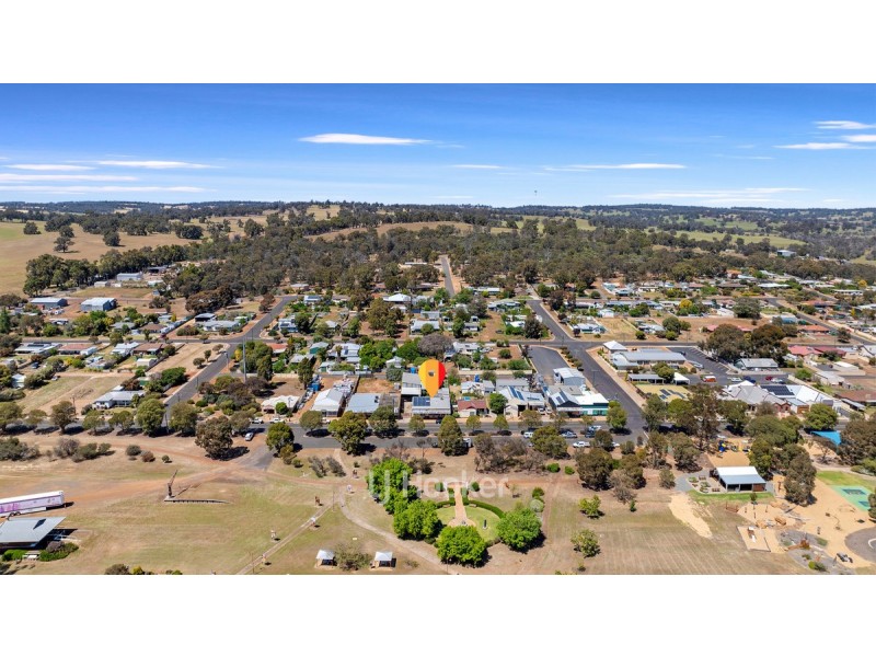 39 Burrowes Street, Darkan WA 6392