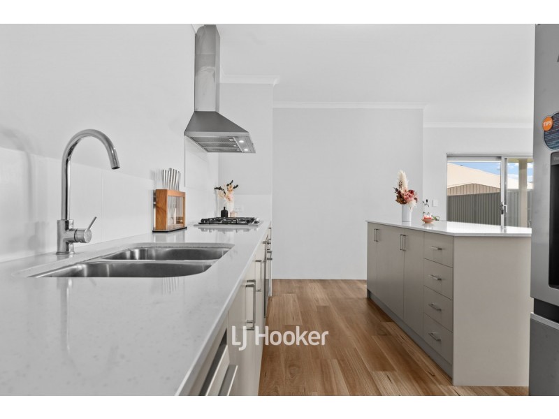 27 Columbine Terrace, Glen Iris WA 6230