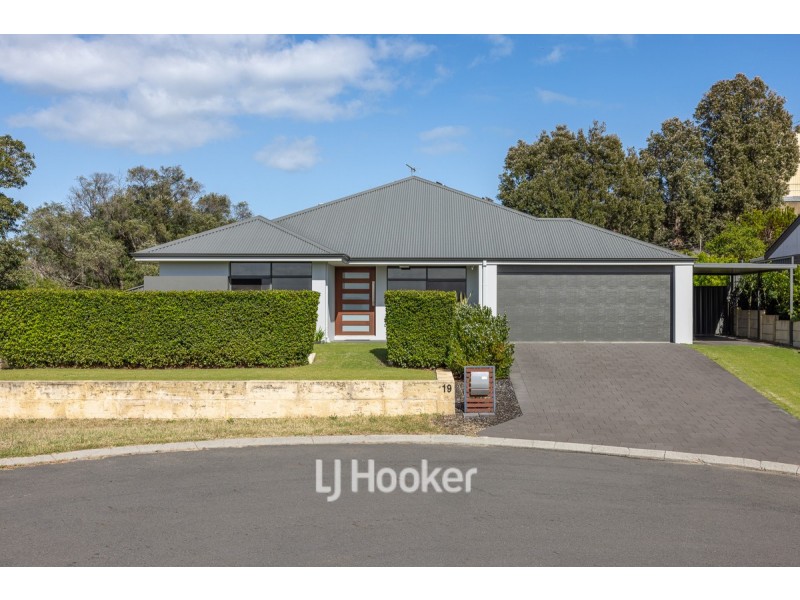 19 Milligan Avenue, Australind WA 6233