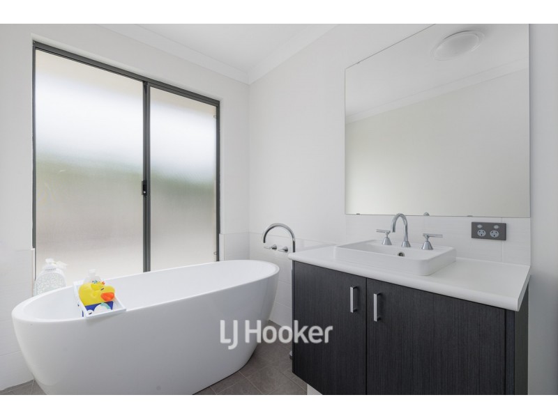 19 Milligan Avenue, Australind WA 6233