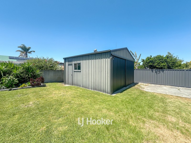 13 Moolyeen Road, Carey Park WA 6230