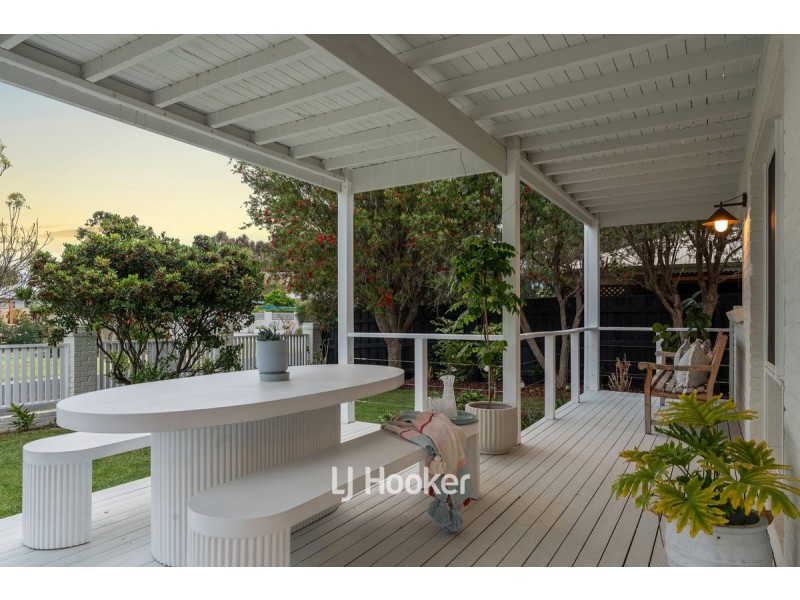 30 Amberley Loop, Dunsborough WA 6281