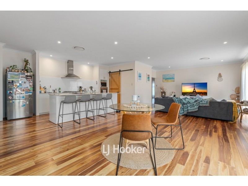 21 Billabong Street, Yalyalup WA 6280