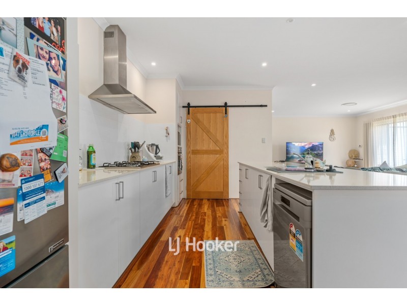 21 Billabong Street, Yalyalup WA 6280