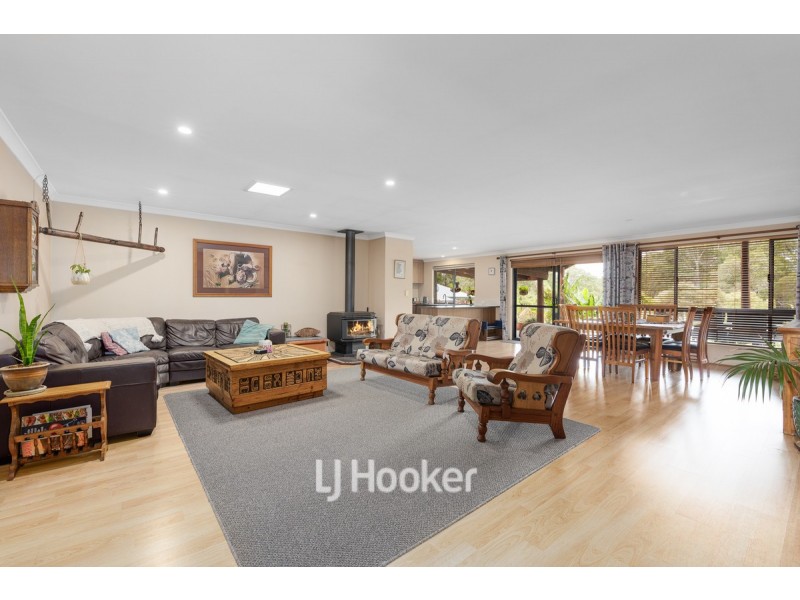 15 Shier Rise, Burekup WA 6227