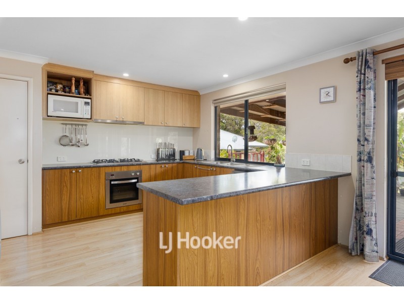 15 Shier Rise, Burekup WA 6227