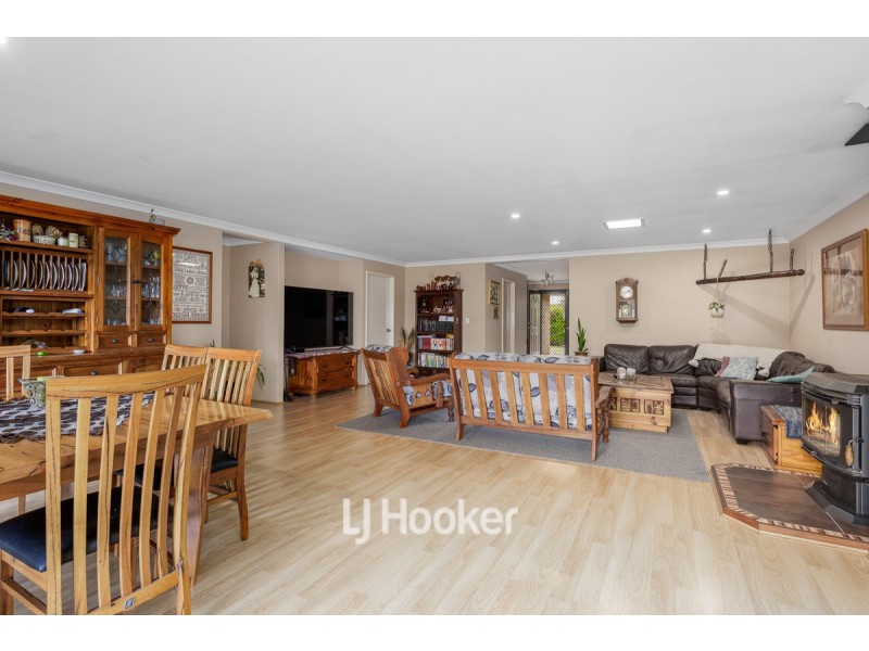 15 Shier Rise, Burekup WA 6227