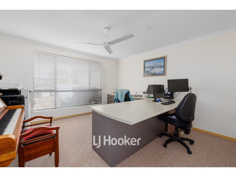 15 Shier Rise, Burekup WA 6227