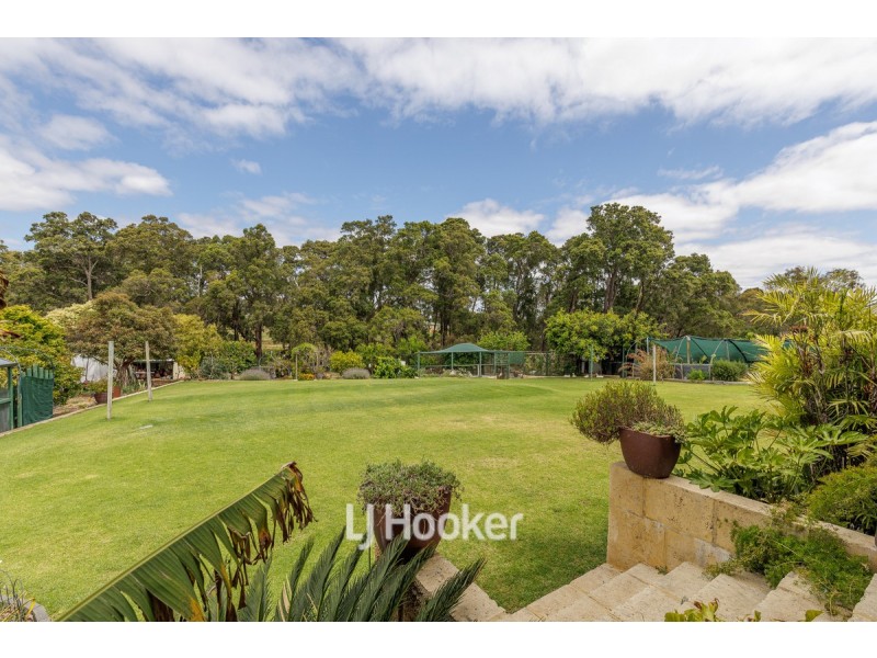 15 Shier Rise, Burekup WA 6227